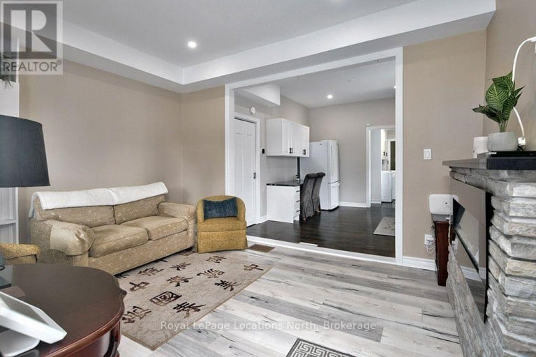 321 SECOND STREET, Collingwood, Ontario, L9Y1G7