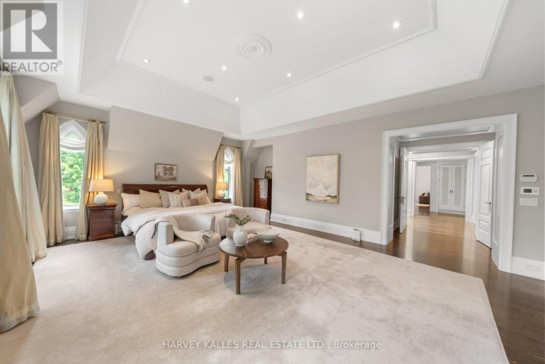 6 VESTA DRIVE, Toronto (Forest Hill South), Ontario, M5P2Z3