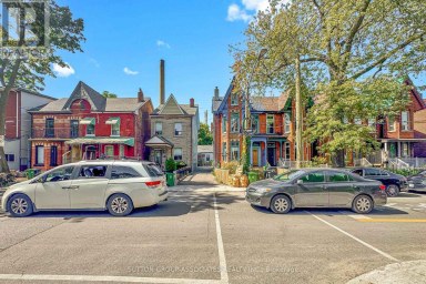 18 1/2 BELLEVUE AVENUE Toronto (Kensington-Chinatown) Ontario photo 1