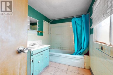 18 1/2 BELLEVUE AVENUE Toronto (Kensington-Chinatown) Ontario photo 14
