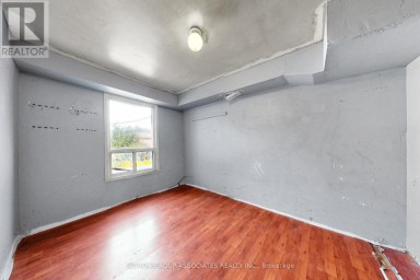 18 1/2 BELLEVUE AVENUE Toronto (Kensington-Chinatown) Ontario photo 16