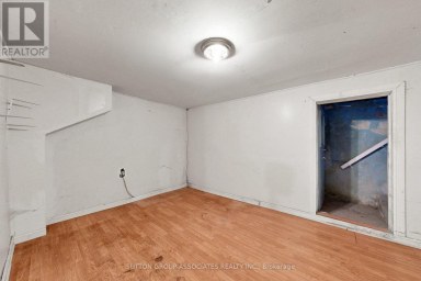 18 1/2 BELLEVUE AVENUE Toronto (Kensington-Chinatown) Ontario photo 23