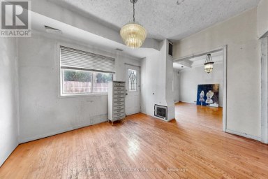 18 1/2 BELLEVUE AVENUE Toronto (Kensington-Chinatown) Ontario photo 9