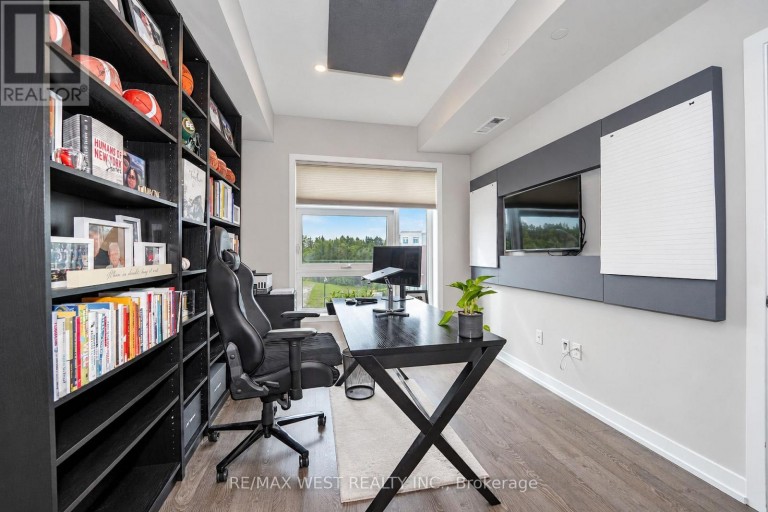 344 - 555 WILLIAM GRAHAM DRIVE, Aurora, Ontario, L4G3H9