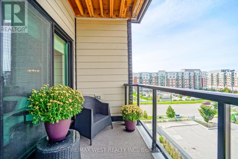 344 - 555 WILLIAM GRAHAM DRIVE, Aurora, Ontario, L4G3H9
