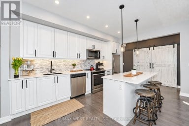 344 - 555 WILLIAM GRAHAM DRIVE Aurora Ontario photo 5