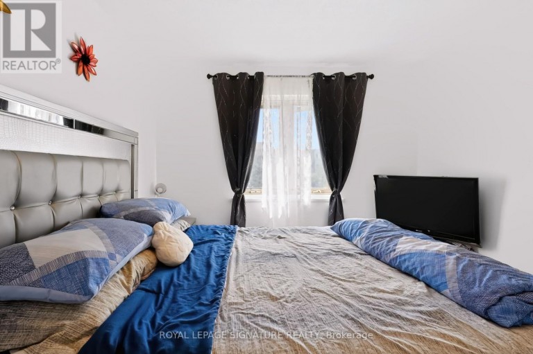 401 - 2485 WOKING CRESCENT, Mississauga (Sheridan), Ontario, L5K1Z6