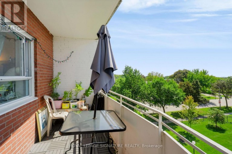 401 - 2485 WOKING CRESCENT, Mississauga (Sheridan), Ontario, L5K1Z6