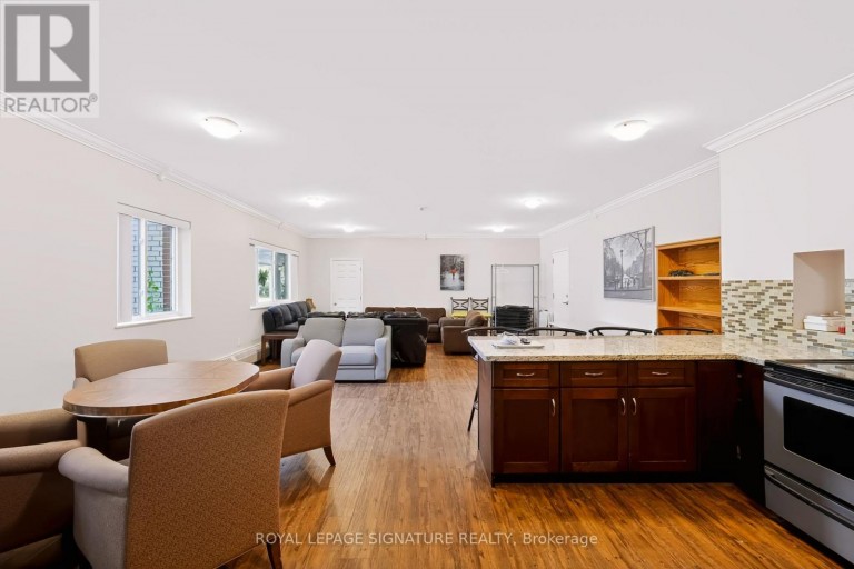 401 - 2485 WOKING CRESCENT, Mississauga (Sheridan), Ontario, L5K1Z6