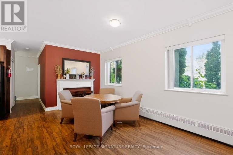 401 - 2485 WOKING CRESCENT, Mississauga (Sheridan), Ontario, L5K1Z6