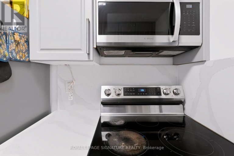 401 - 2485 WOKING CRESCENT, Mississauga (Sheridan), Ontario, L5K1Z6