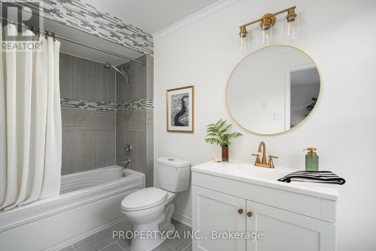 173 LITTLEWOOD DRIVE, Oakville (RO River Oaks), Ontario, L6H6T9