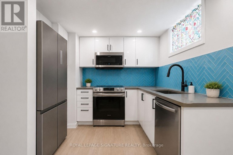 151 CAMPBELL AVENUE, Toronto (Dovercourt-Wallace Emerson-Junction), Ontario, M6P3V3