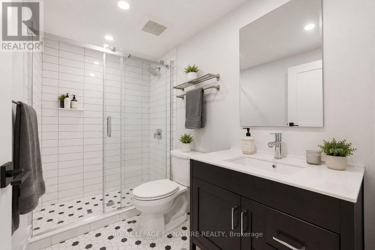 151 CAMPBELL AVENUE, Toronto (Dovercourt-Wallace Emerson-Junction), Ontario, M6P3V3