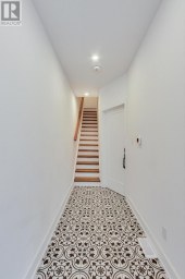 151 CAMPBELL AVENUE Toronto (Dovercourt-Wallace Emerson-Junction) Ontario photo 19