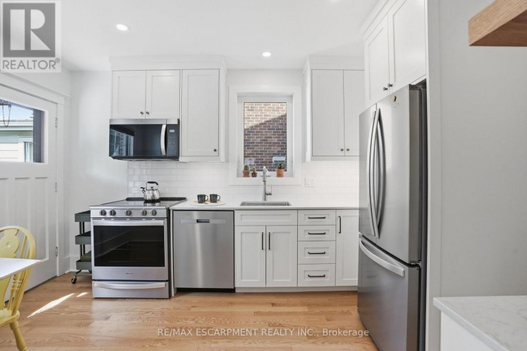 97 CLINE AVENUE N, Hamilton (Westdale), Ontario, L8S3Z5