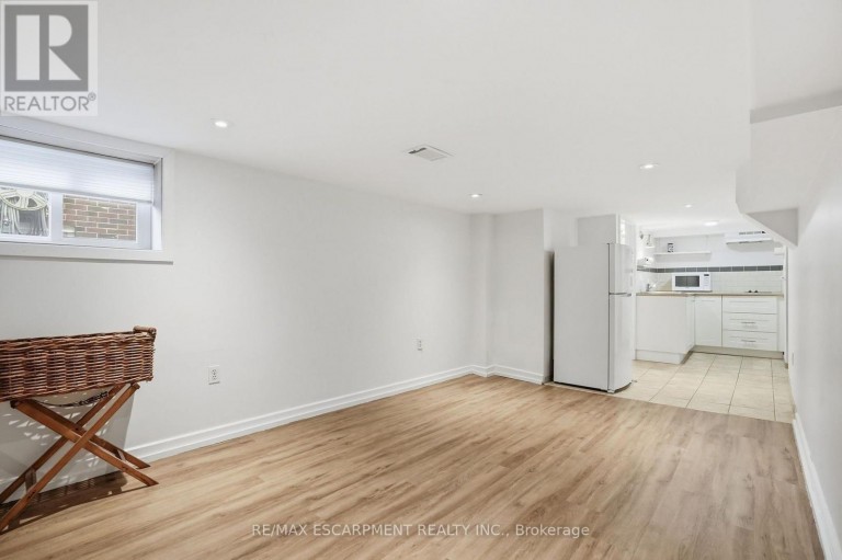 97 CLINE AVENUE N, Hamilton (Westdale), Ontario, L8S3Z5