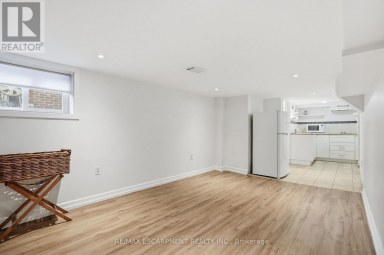 97 CLINE AVENUE N Hamilton (Westdale) Ontario photo 25