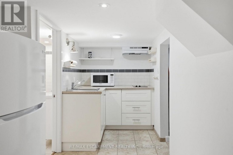 97 CLINE AVENUE N, Hamilton (Westdale), Ontario, L8S3Z5