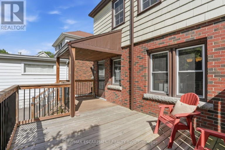 97 CLINE AVENUE N, Hamilton (Westdale), Ontario, L8S3Z5