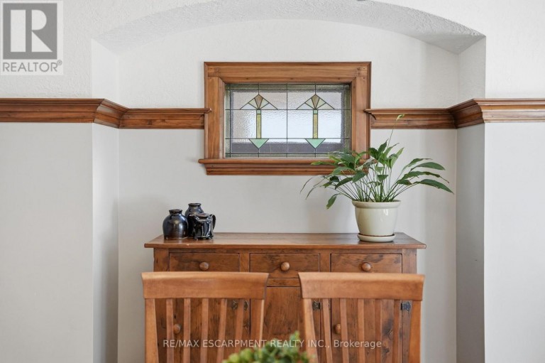 97 CLINE AVENUE N, Hamilton (Westdale), Ontario, L8S3Z5