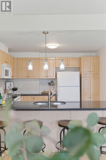 215 - 145 THIRD STREET, Cobourg, Ontario, K9A5X1