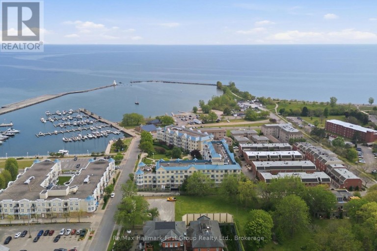 215 - 145 THIRD STREET, Cobourg, Ontario, K9A5X1