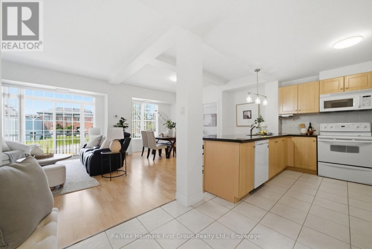 215 - 145 THIRD STREET, Cobourg, Ontario, K9A5X1