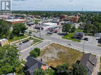220 KENT STREET W Kawartha Lakes (Lindsay) Ontario photo 3