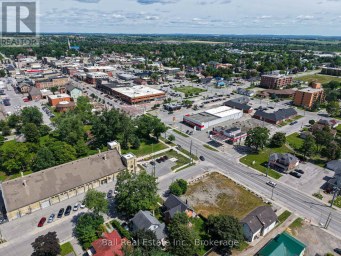 220 KENT STREET W Kawartha Lakes (Lindsay) Ontario photo 4