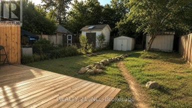 8 MACK AVENUE Toronto (Clairlea-Birchmount) Ontario photo 28
