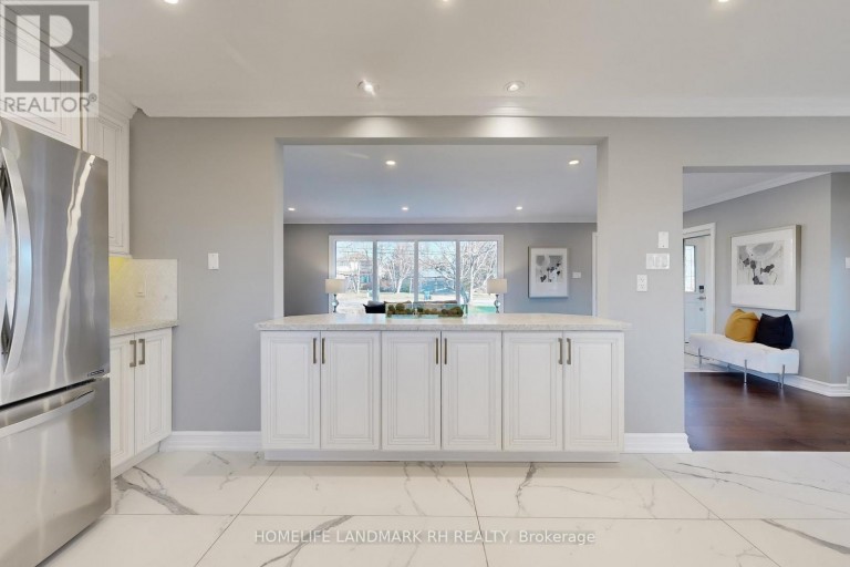 88 RIVERGLEN DRIVE, Georgina (Keswick South), Ontario, L4P2R1