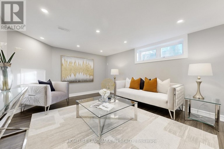 88 RIVERGLEN DRIVE, Georgina (Keswick South), Ontario, L4P2R1