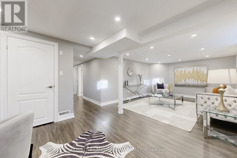 88 RIVERGLEN DRIVE, Georgina (Keswick South), Ontario, L4P2R1