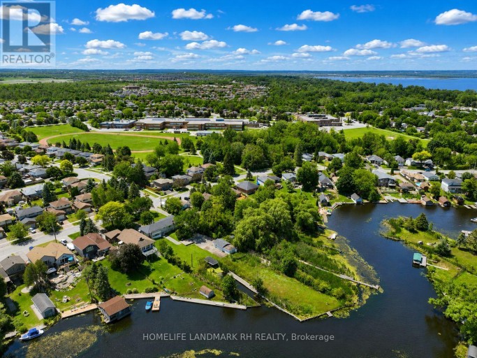 88 RIVERGLEN DRIVE, Georgina (Keswick South), Ontario, L4P2R1
