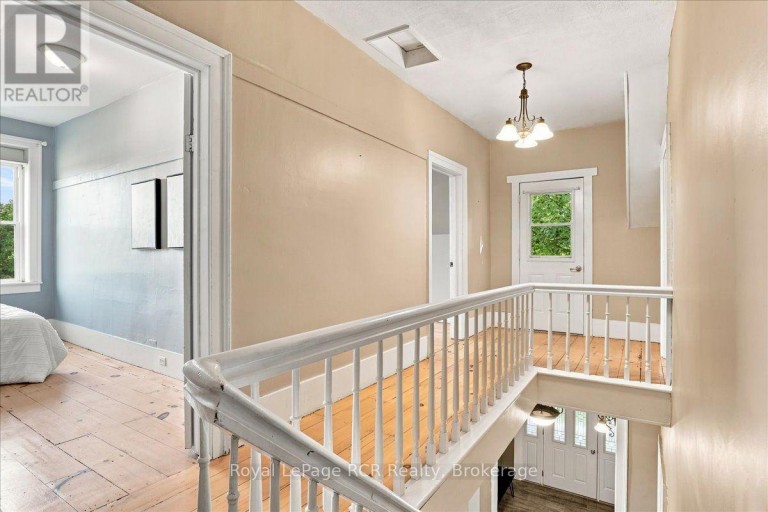 416 WATER STREET, West Grey, Ontario, N0G2L3