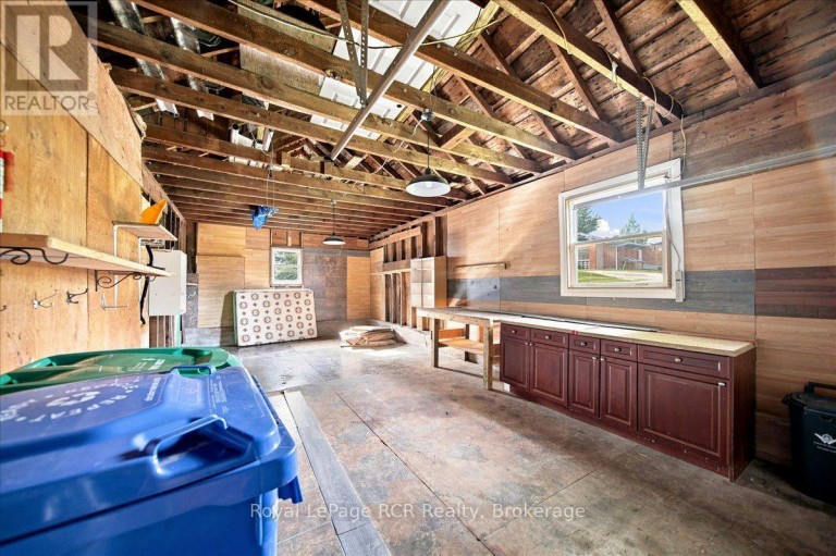 416 WATER STREET, West Grey, Ontario, N0G2L3