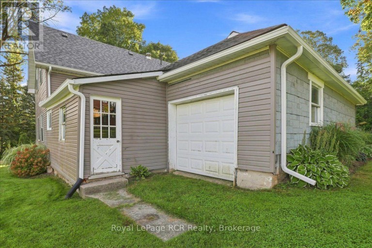 416 WATER STREET, West Grey, Ontario, N0G2L3