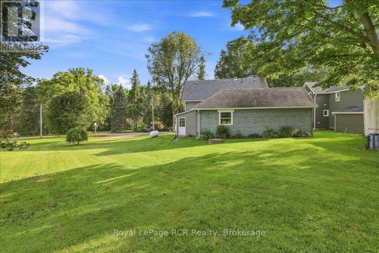 416 WATER STREET, West Grey, Ontario, N0G2L3