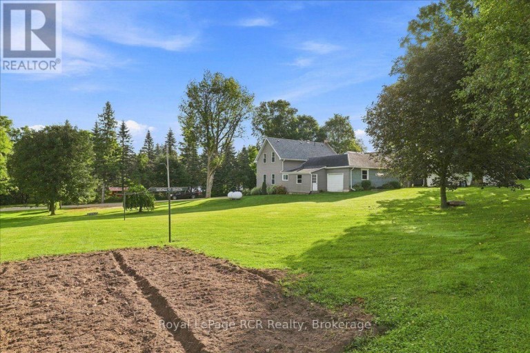 416 WATER STREET, West Grey, Ontario, N0G2L3