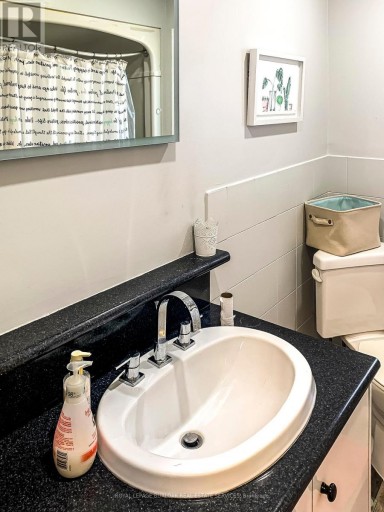 1 MAHONY AVENUE, Hamilton (Normanhurst), Ontario, L8H3C3