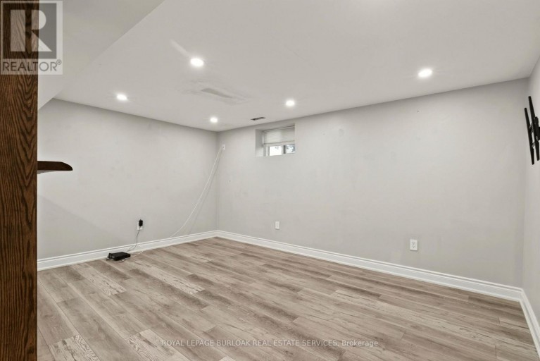 1 MAHONY AVENUE, Hamilton (Normanhurst), Ontario, L8H3C3