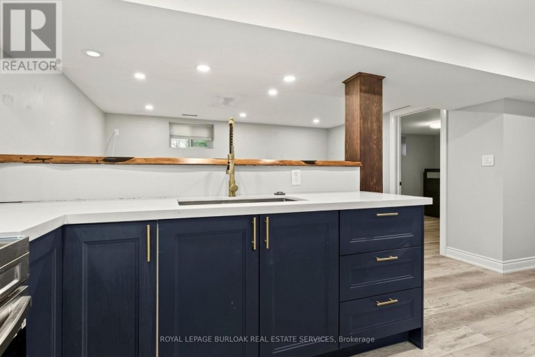 1 MAHONY AVENUE, Hamilton (Normanhurst), Ontario, L8H3C3
