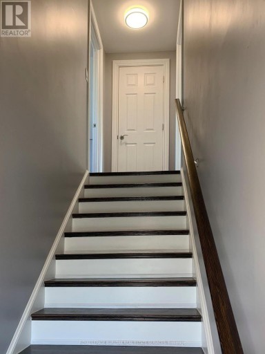1 MAHONY AVENUE, Hamilton (Normanhurst), Ontario, L8H3C3
