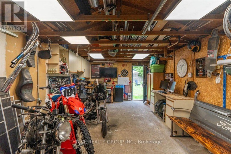 459 DORINDA STREET, London East (East G), Ontario, N5W4B3