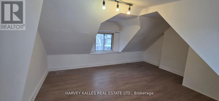 1767 DUFFERIN STREET, Toronto (Oakwood Village), Ontario, M6E3N9