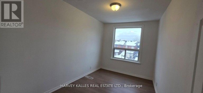 1767 DUFFERIN STREET, Toronto (Oakwood Village), Ontario, M6E3N9