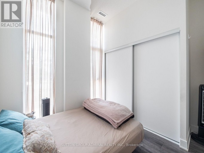 101 - 188 FAIRVIEW MALL DRIVE, Toronto (Don Valley Village), Ontario, M2J4T1