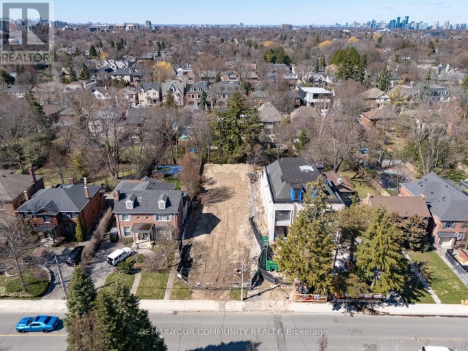 390 GLENCAIRN AVENUE, Toronto (Lawrence Park South), Ontario, M5N1V1