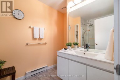 17 - 44 TROTT BOULEVARD Collingwood Ontario photo 18